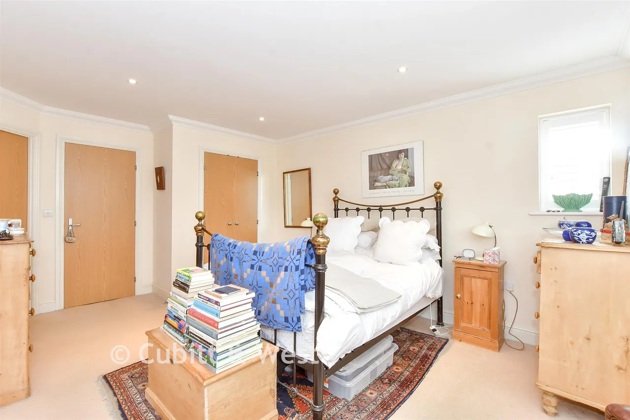 Pears Grove, Southbourne, PO10, photo 5
