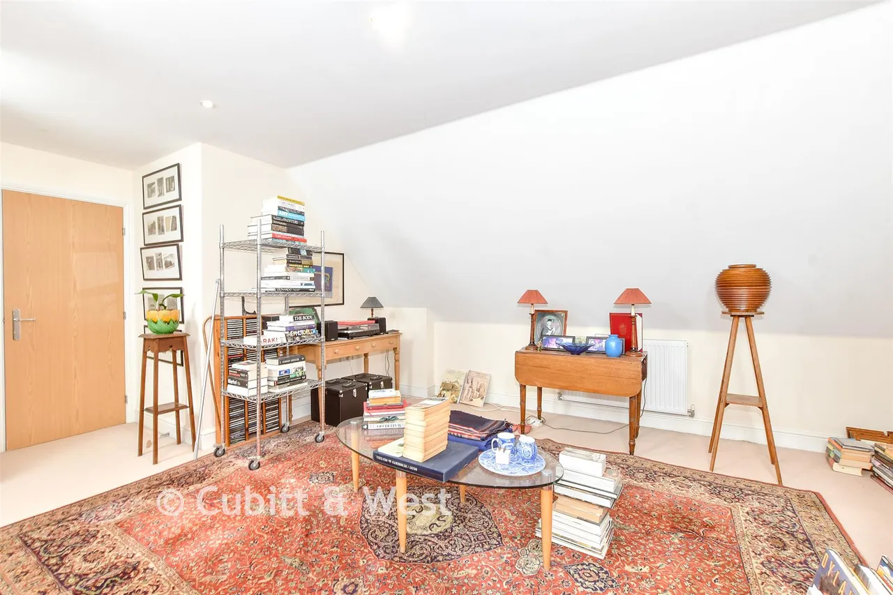 Pears Grove, Southbourne, PO10, photo 8