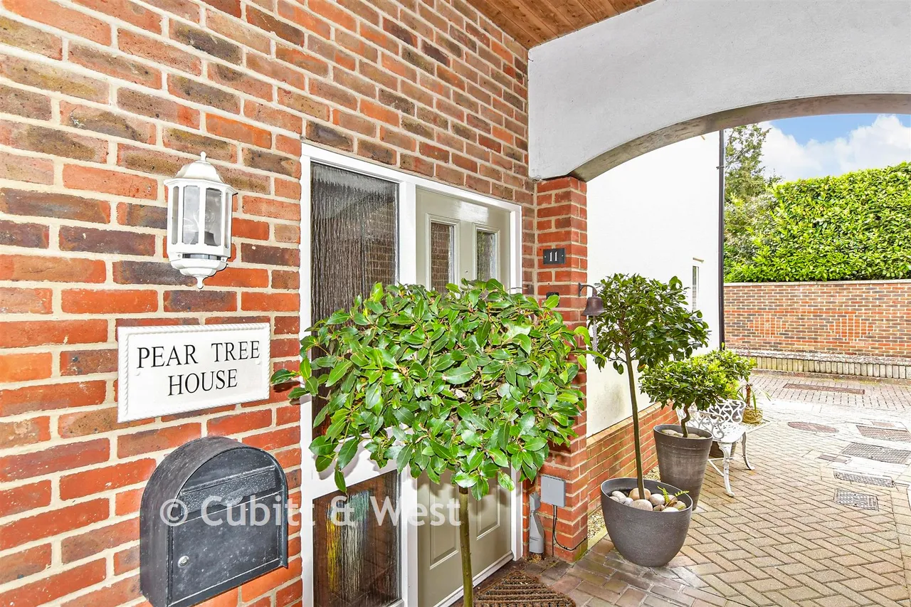 Pears Grove, Southbourne, PO10, photo 11