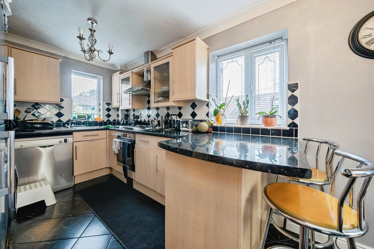 Woodford Close, Thelwall, Warrington, Cheshire, WA4, photo 5