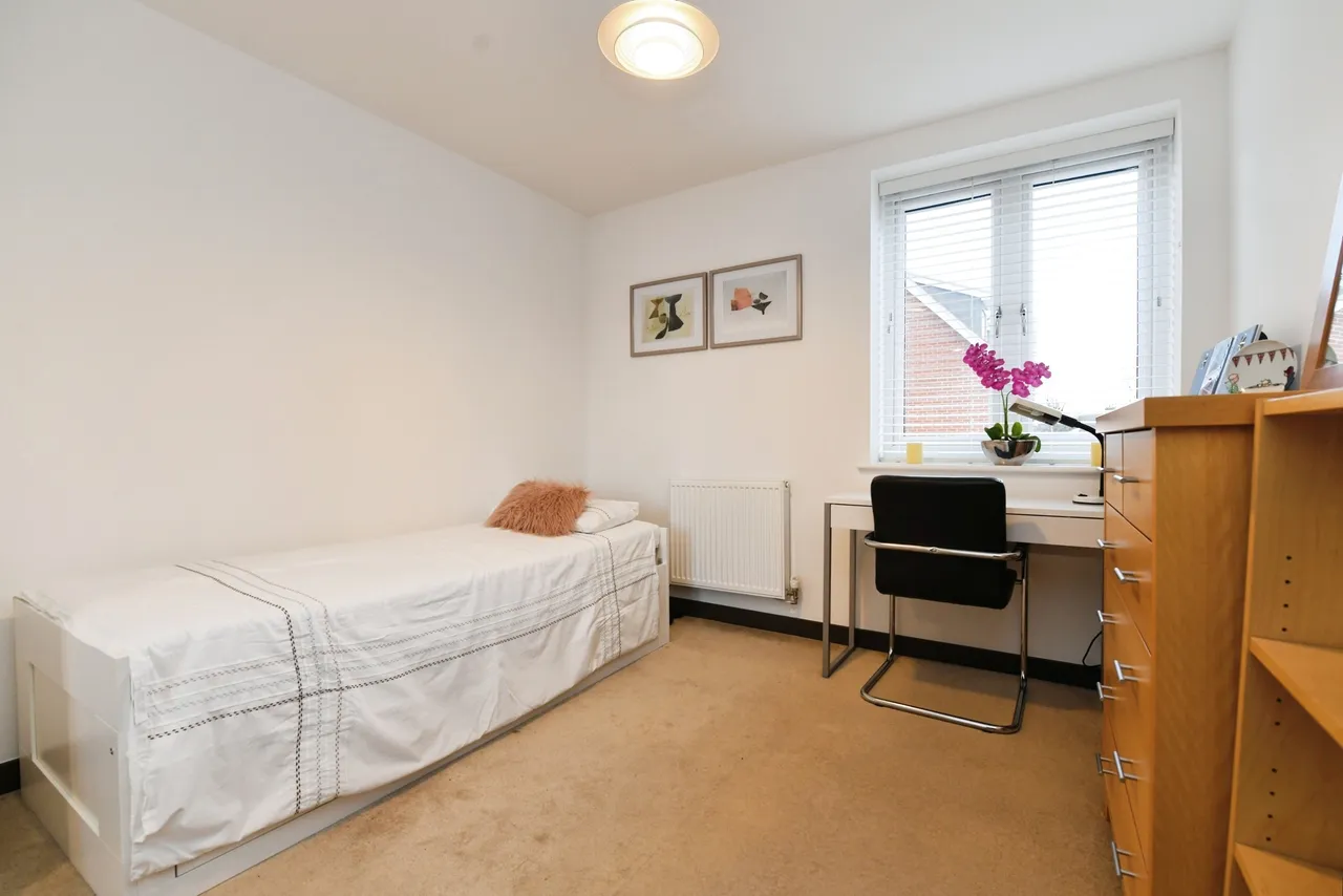 The Causeway, Great Baddow, Chelmsford, Essex, CM2, photo 12