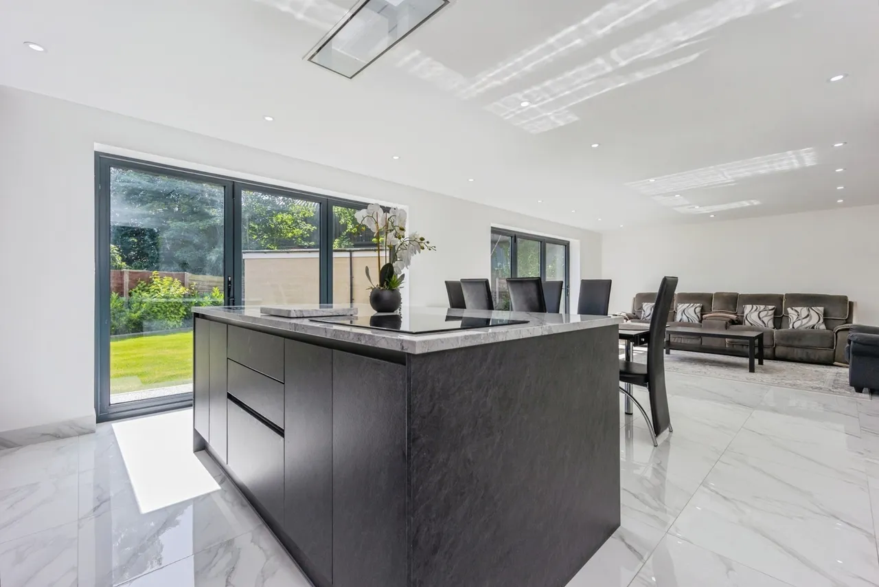 Montcliffe Crescent, Whalley Range, Manchester, M16, photo 2
