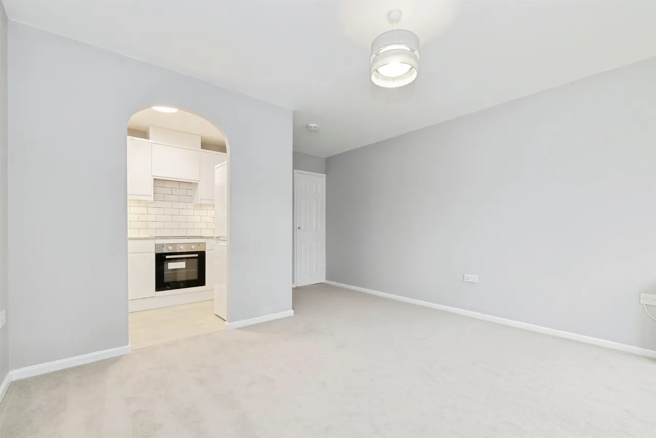 Rickmansworth Road, Watford, photo 5