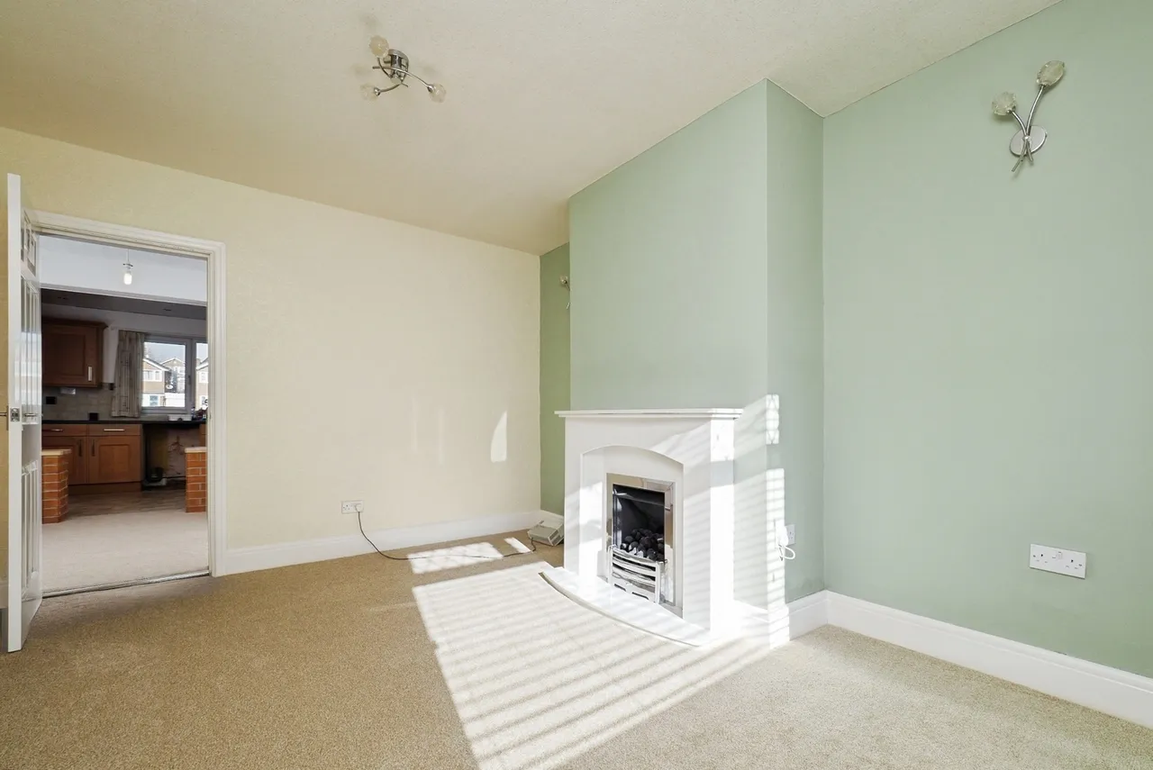 North Hill Crescent, Hucknall, Nottingham, Nottinghamshire, NG15, photo 5