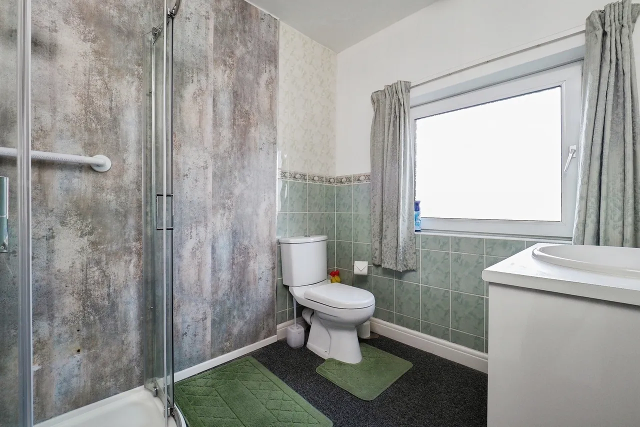 North Hill Crescent, Hucknall, Nottingham, Nottinghamshire, NG15, photo 12