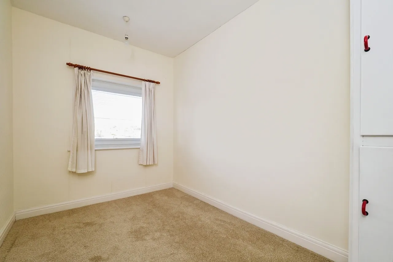 North Hill Crescent, Hucknall, Nottingham, Nottinghamshire, NG15, photo 11