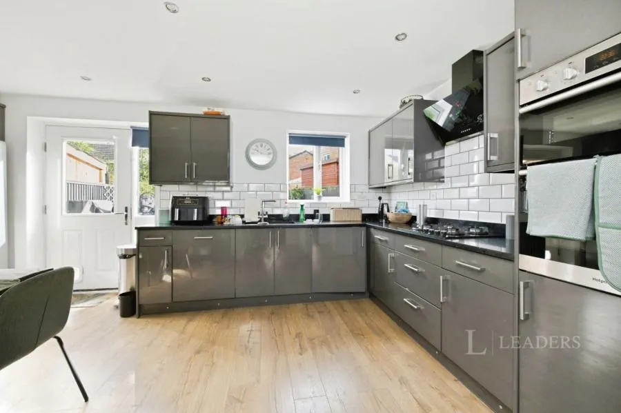 Hanby Close, Fenay Bridge, HD8, photo 5