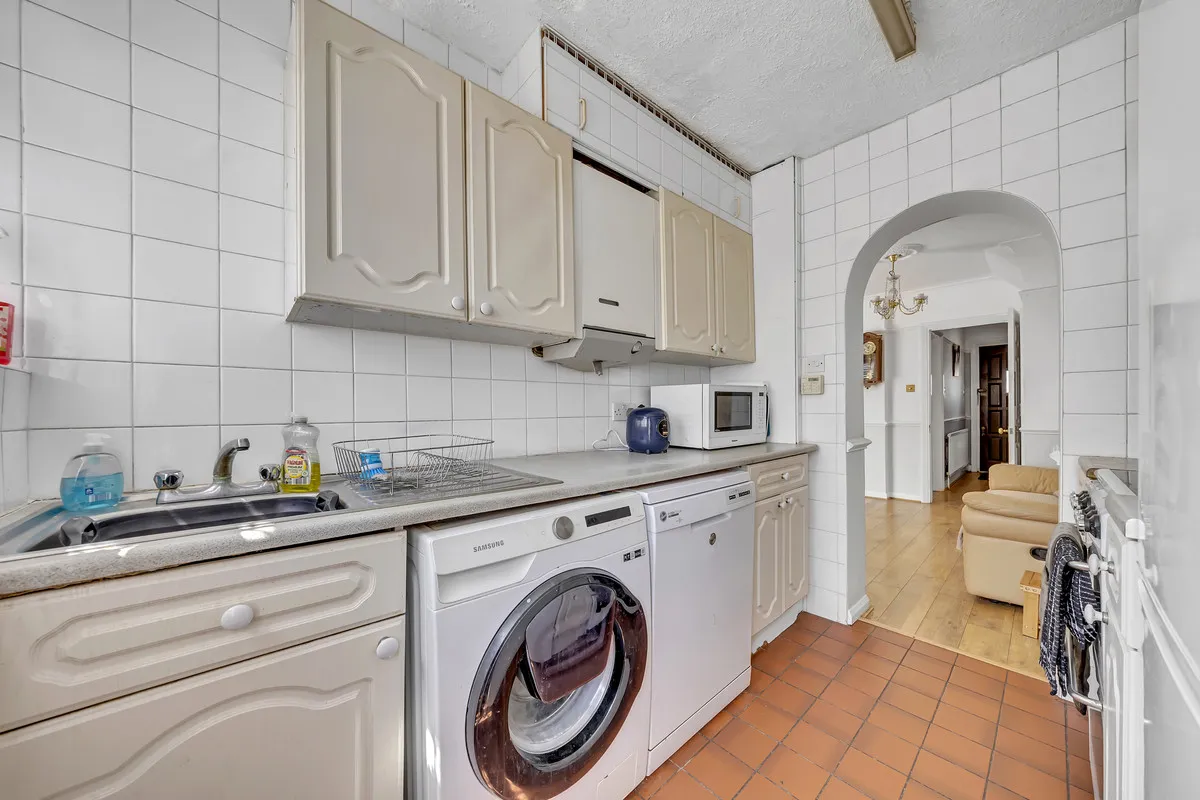 Victoria Avenue, Romford, RM5, photo 8