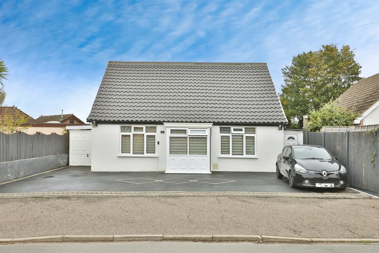 4 bed house for sale — Three Mile Lane, Norwich