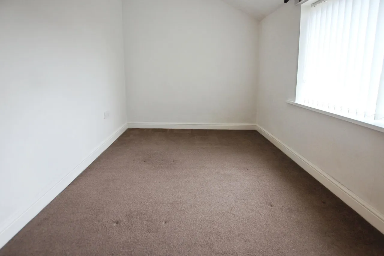 Yewtree Avenue, St Helens, WA9, photo 9