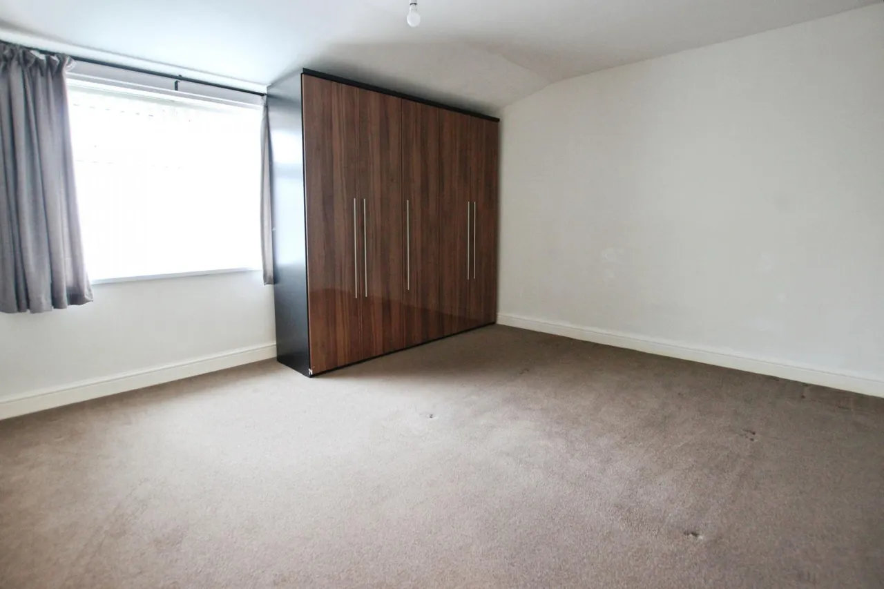 Yewtree Avenue, St Helens, WA9, photo 8