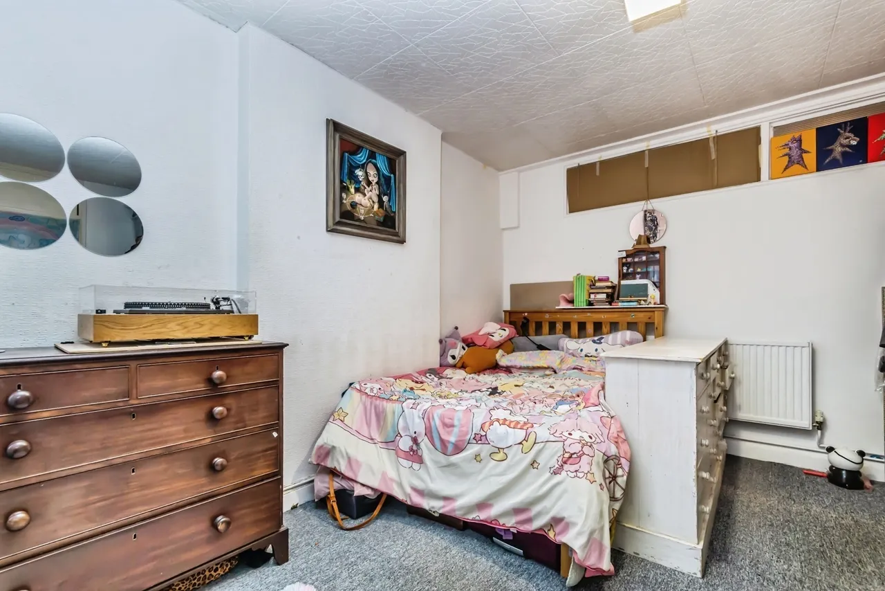 Tudor Court, Russell Hill Road, Purley, CR8, photo 7