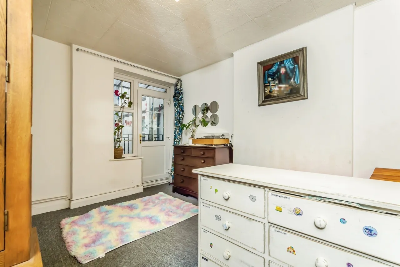 Tudor Court, Russell Hill Road, Purley, CR8, photo 11