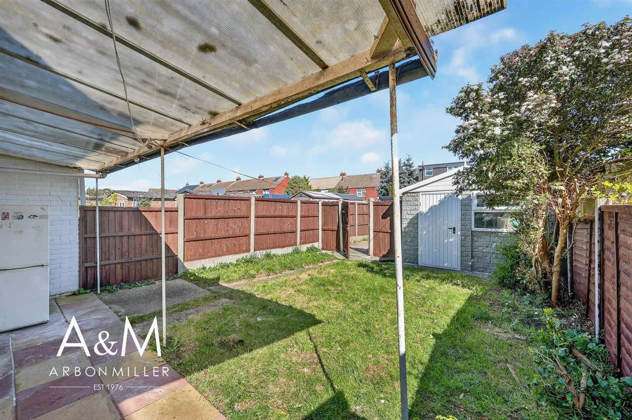 Wyfields, Clayhall, Essex, Ilford, IG50XJ, photo 17