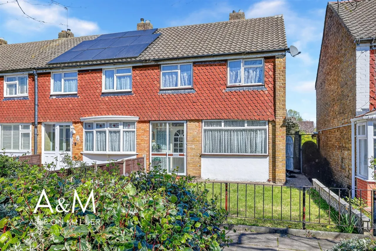 Wyfields, Clayhall, Essex, Ilford, IG50XJ, photo 21