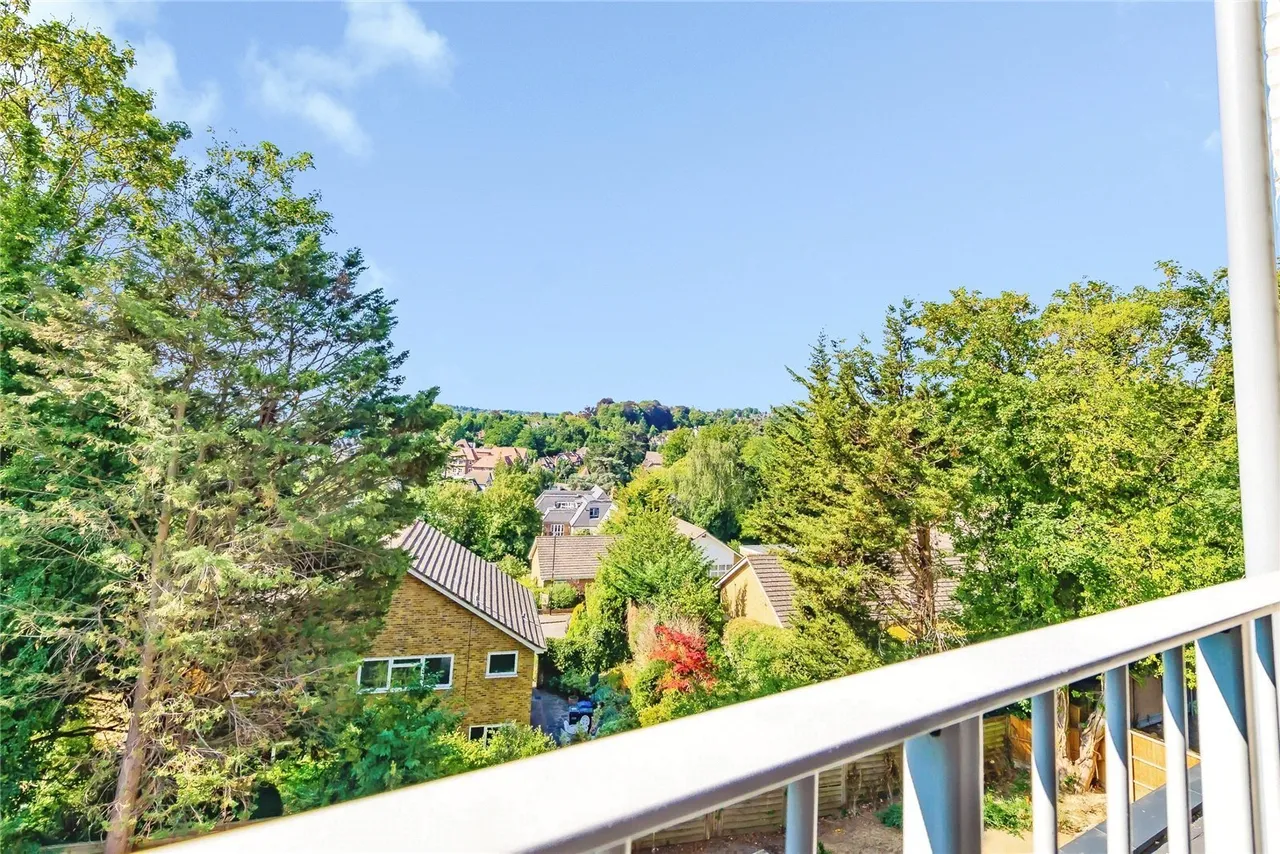Russell Hill, Purley, CR8, photo 10