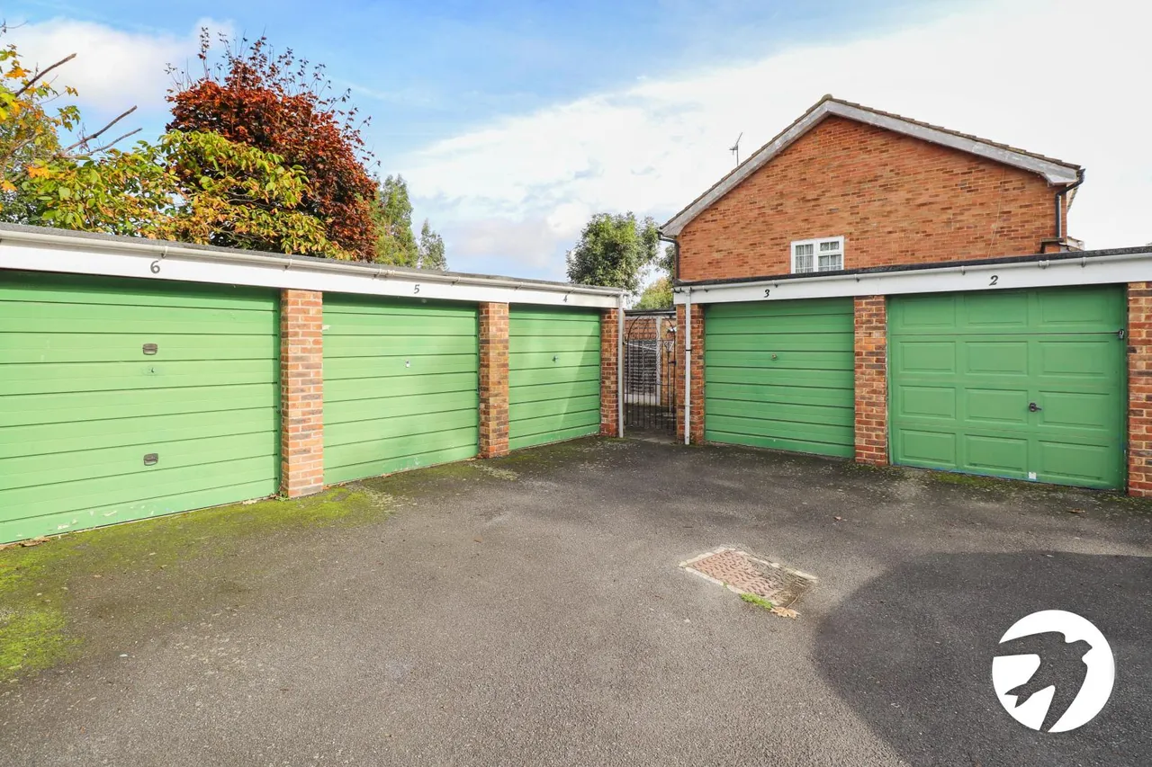 Essenden Road, DA17, photo 8
