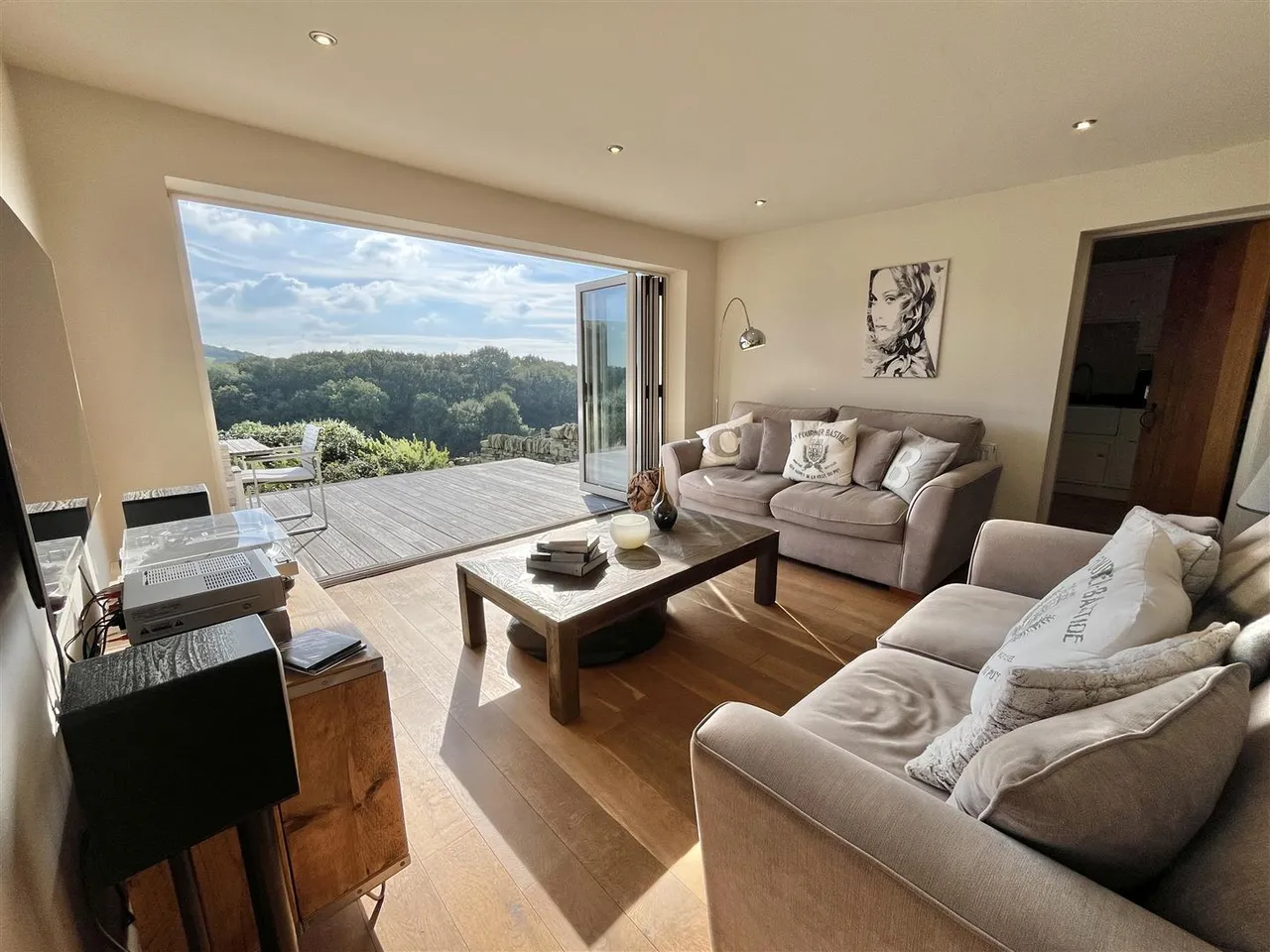Church Road, Mellor, SK6, photo 7