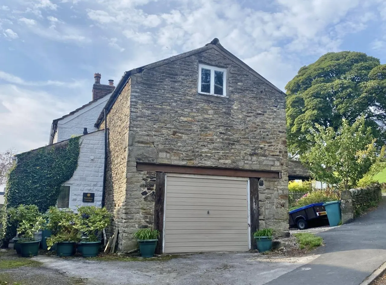 Church Road, Mellor, SK6, photo 25