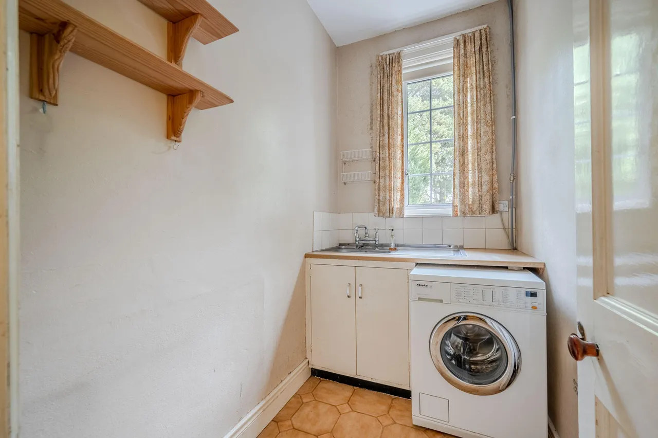 Glen Road, holywood, BT18, photo 16