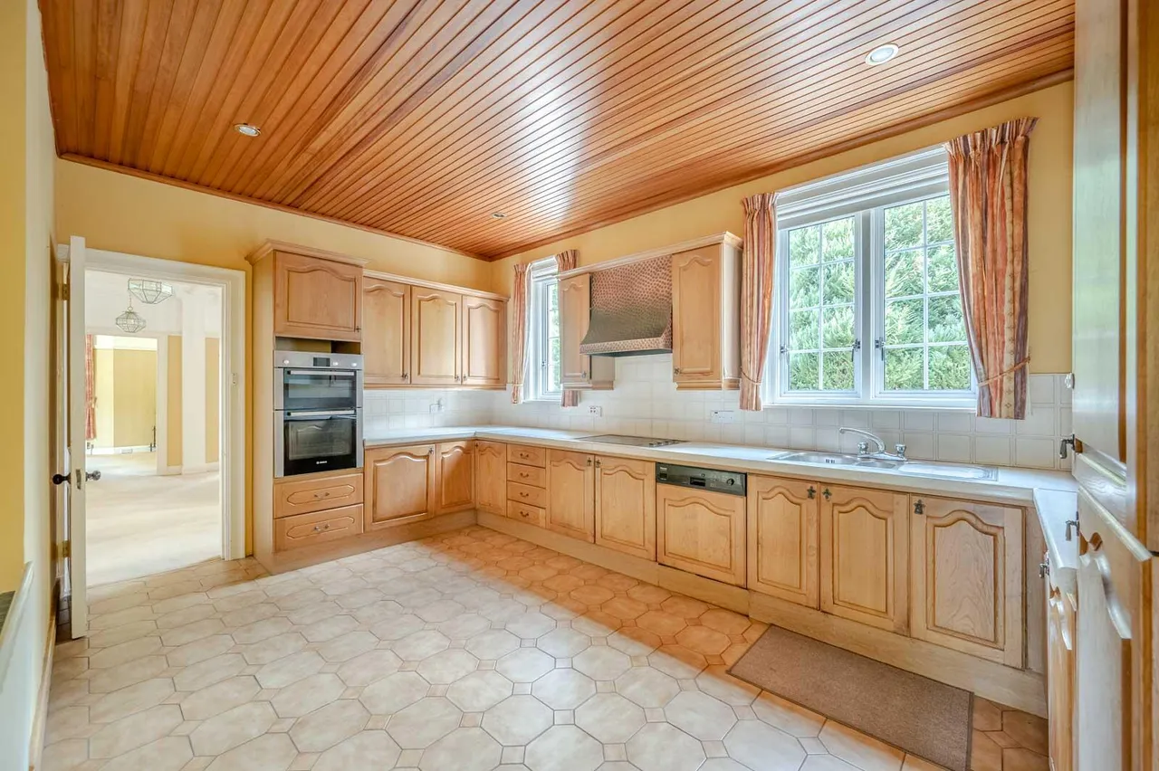 Glen Road, holywood, BT18, photo 14