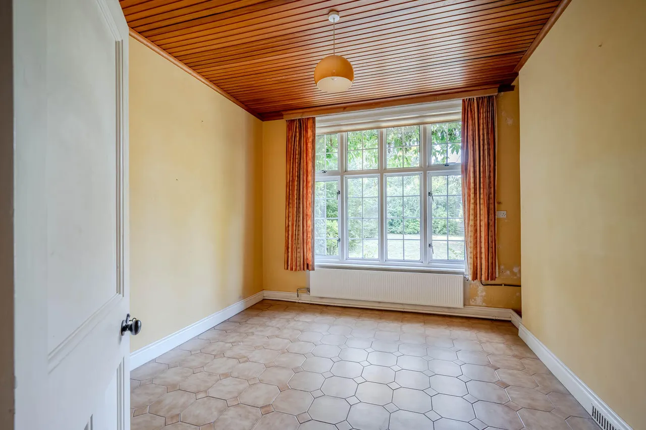 Glen Road, holywood, BT18, photo 15
