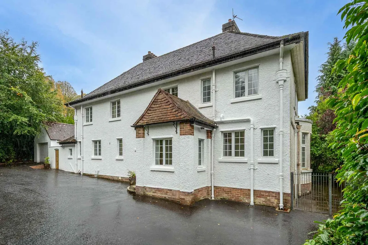 Glen Road, holywood, BT18, photo 33