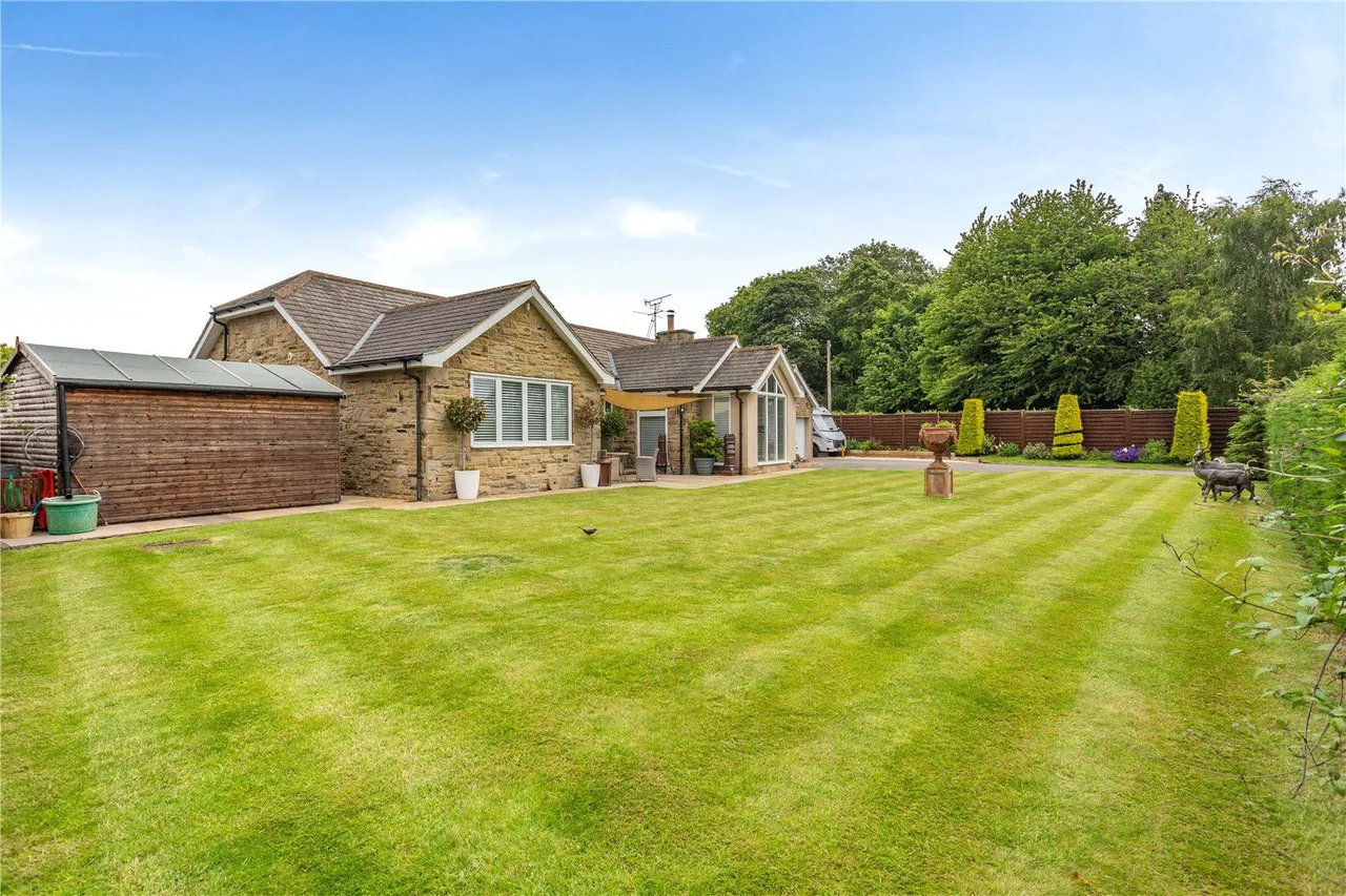 Copgrove, Harrogate, North Yorkshire, HG3 3SZ, photo 8