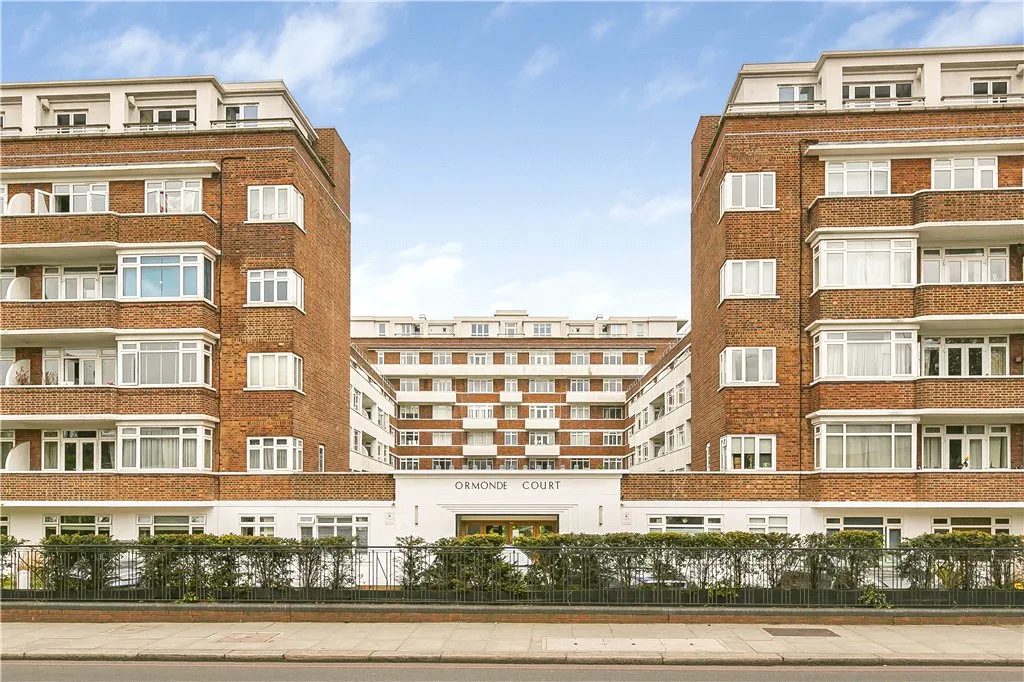 flat for sale, Upper Richmond Road, London, SW15