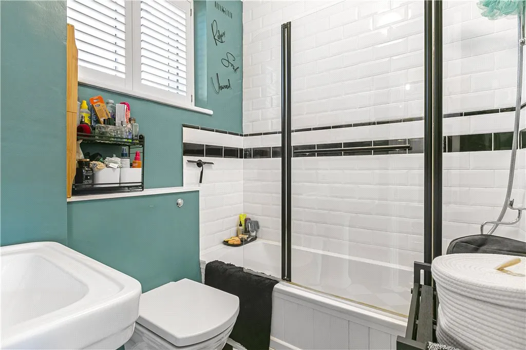 Upper Richmond Road, London, SW15, photo 4