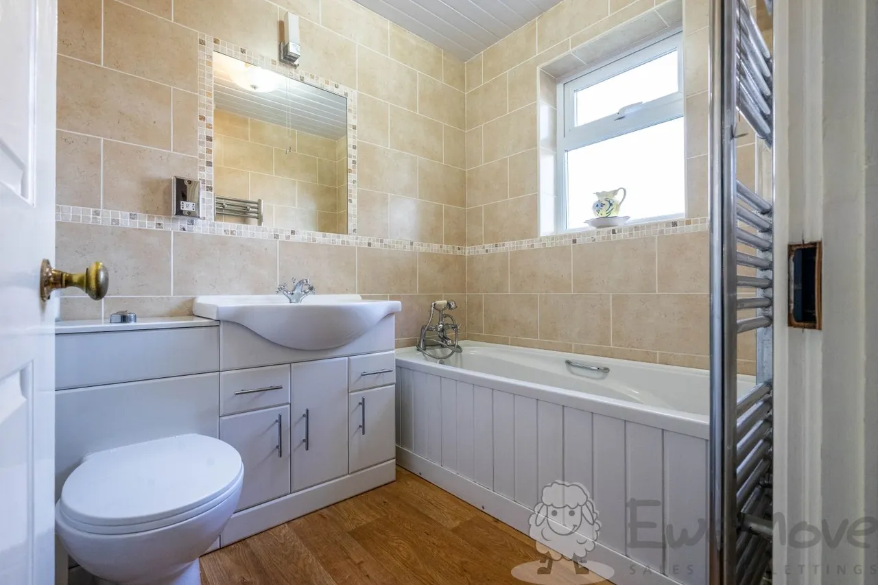 Greenways, Bunwell, NR16, photo 12