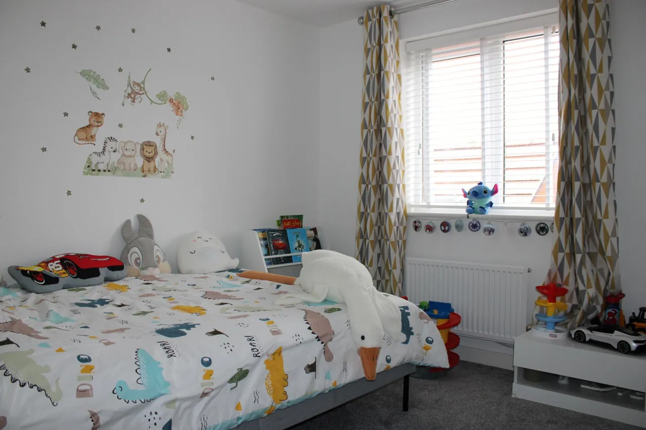 Hedgehog Drive, Rothwell, NN14, photo 12