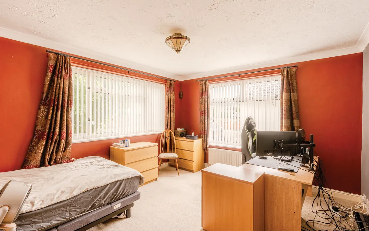 Charnhill Crescent, Mangotsfield, BS16, photo 20