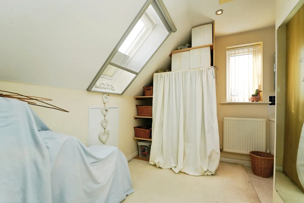Barnpear Court, Tuffley, Gloucester, Gloucestershire, GL4, photo 17