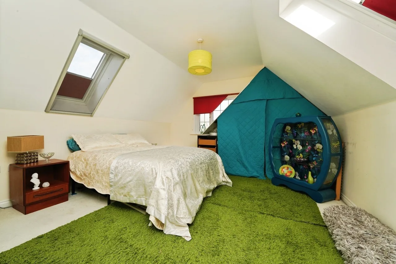 Barnpear Court, Tuffley, Gloucester, Gloucestershire, GL4, photo 11