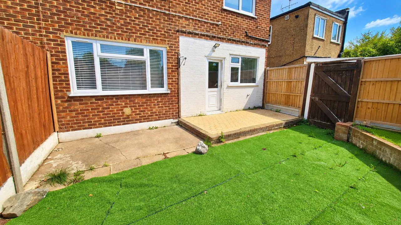 Mill Road, Aveley, RM15, photo 15