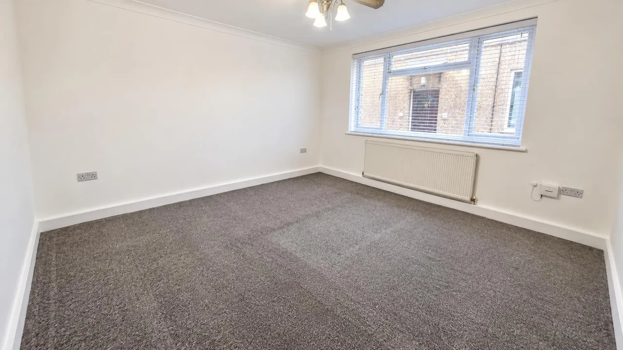 Mill Road, Aveley, RM15, photo 9