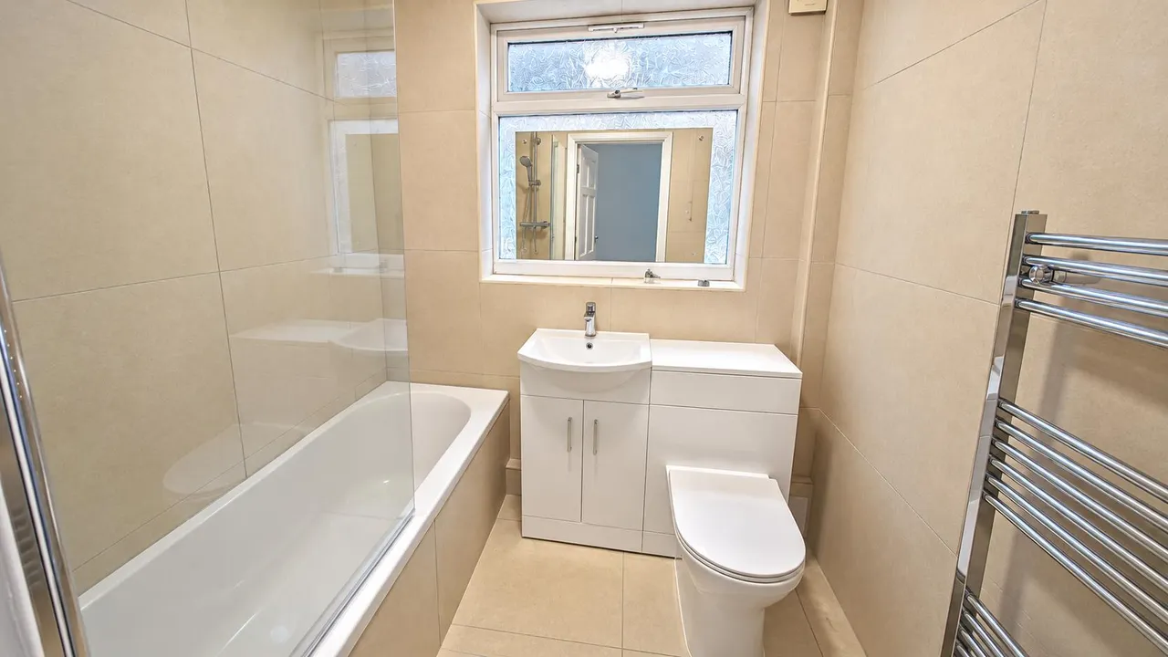 Mill Road, Aveley, RM15, photo 11