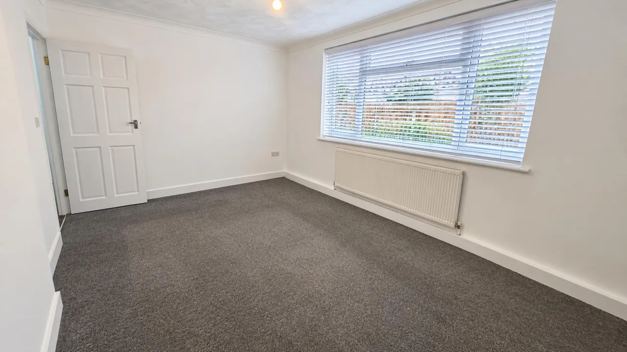 Mill Road, Aveley, RM15, photo 8