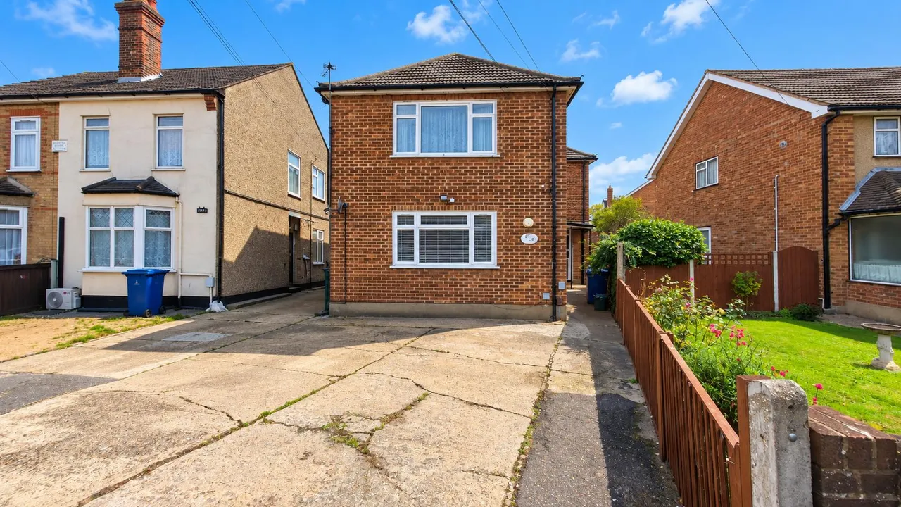 Mill Road, Aveley, RM15, photo 20