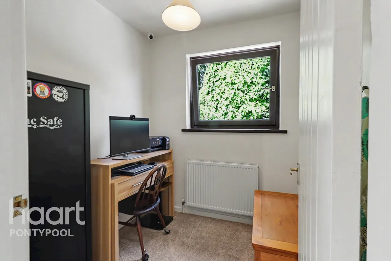 Hill Street, Pontypool, NP4, photo 12