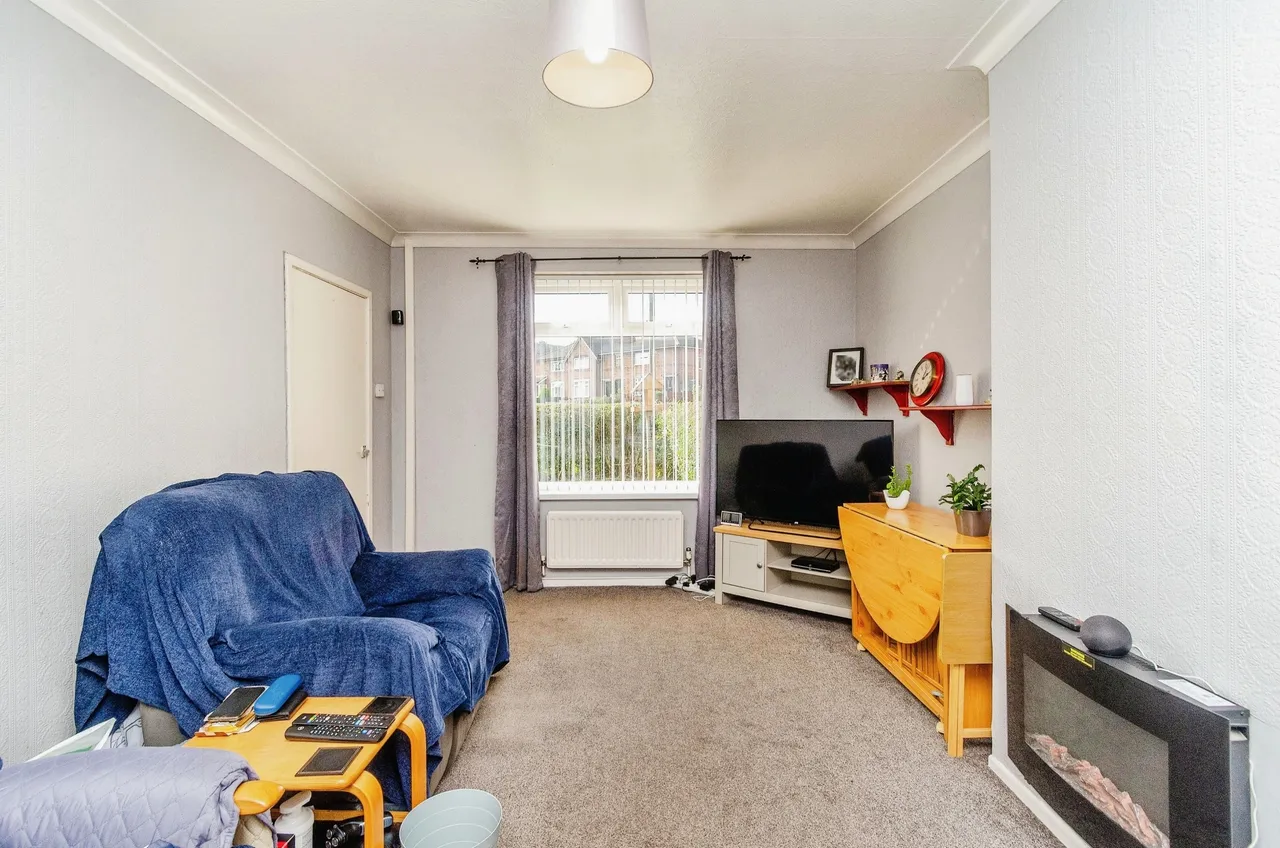 Warner Place, Walsall, WS3, photo 5
