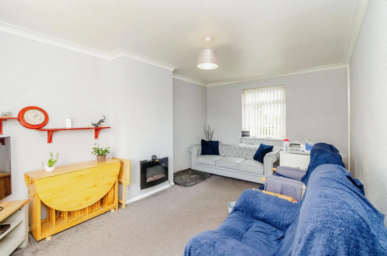 Warner Place, Walsall, WS3, photo 4