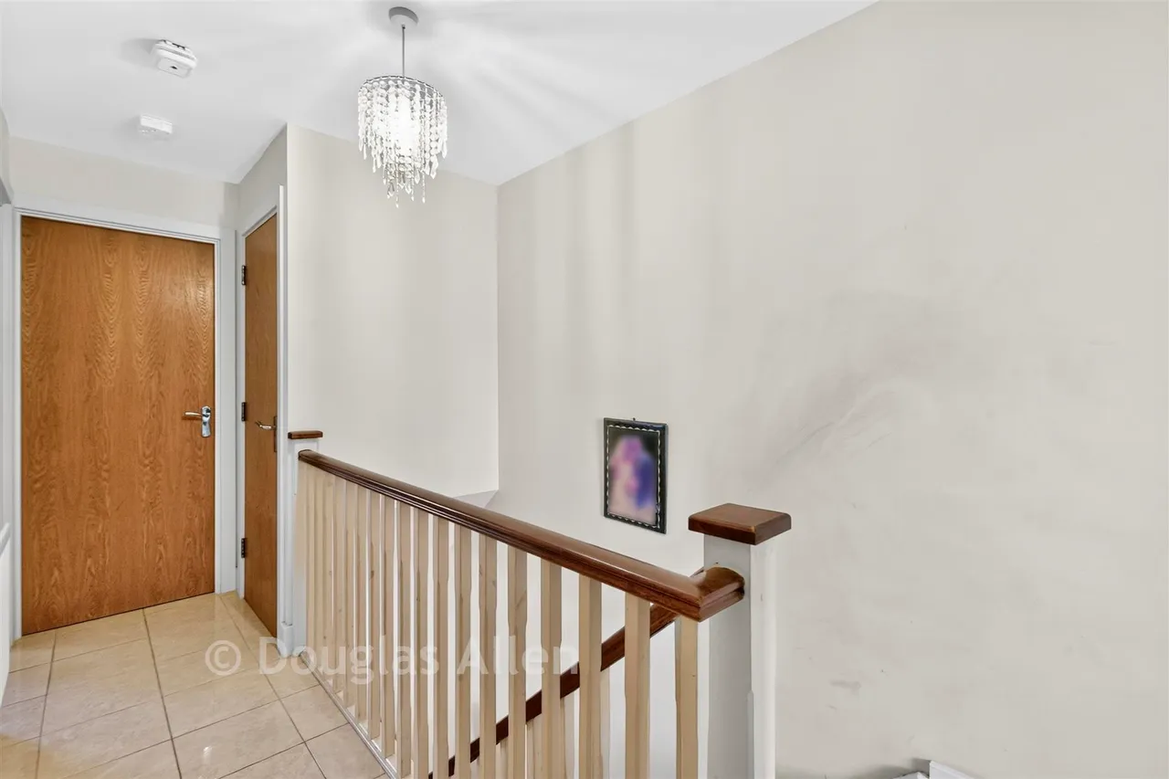 Farnham Avenue, Wickford, SS11, photo 10
