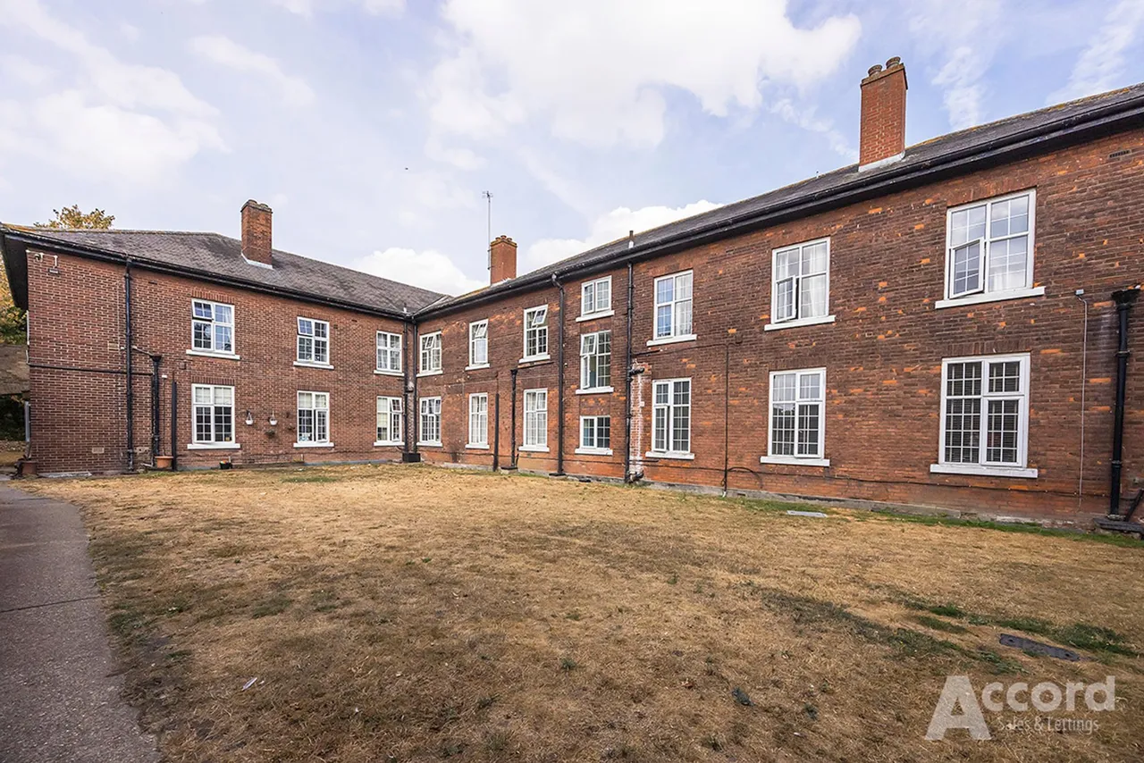 Astra Close, Hornchurch, RM12, photo 16
