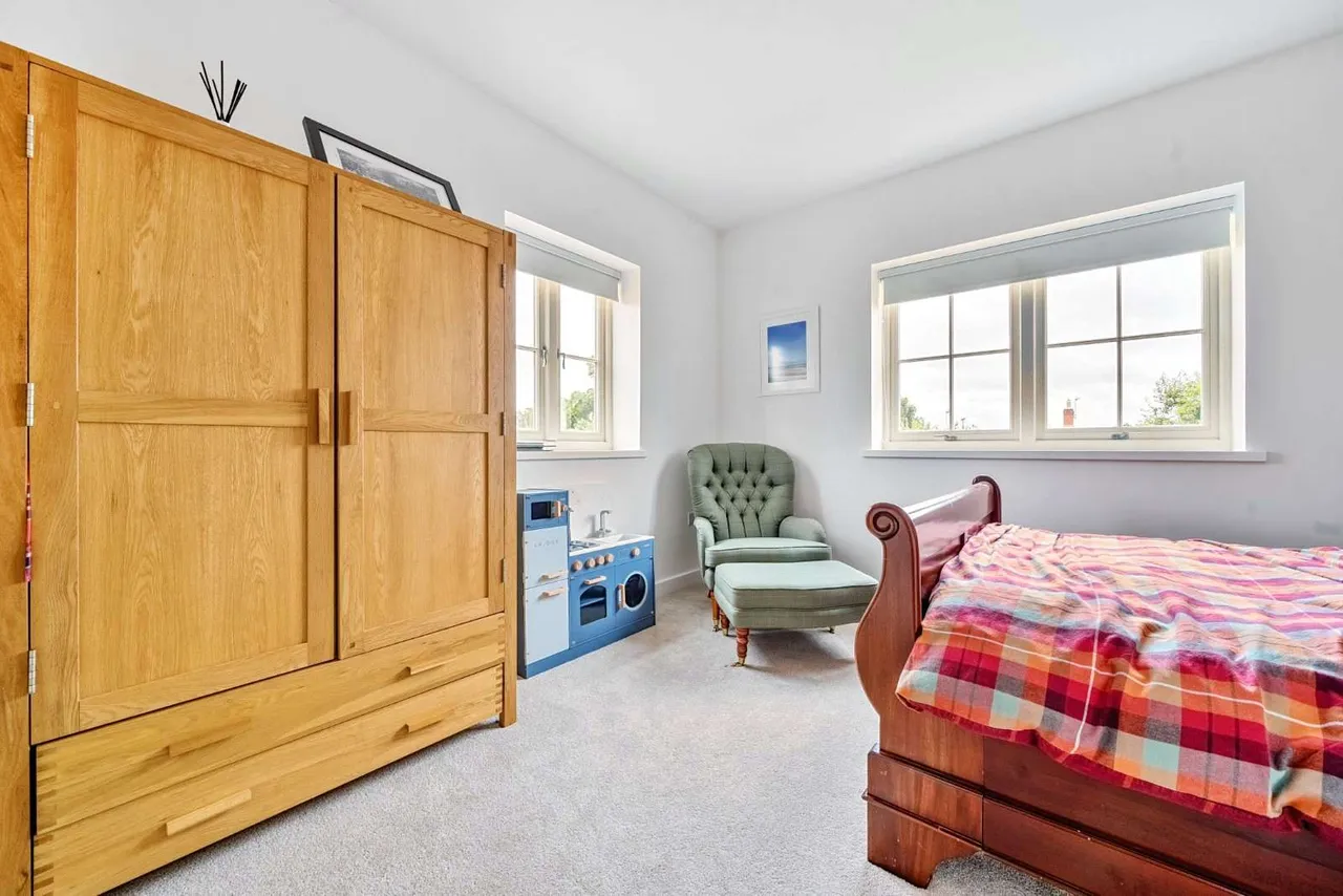 Main Street, Empingham, Oakham, Rutland, LE15 8PR, photo 8