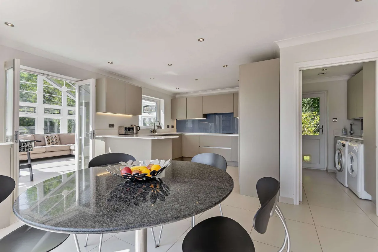 Upper Basildon, Reading, Berkshire, RG8 8SU, photo 5