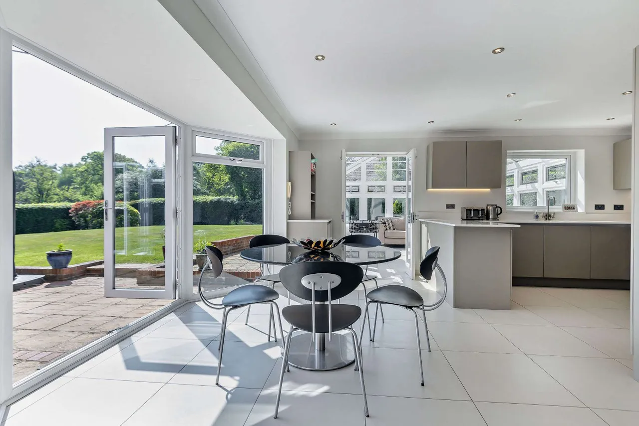 Upper Basildon, Reading, Berkshire, RG8 8SU, photo 4