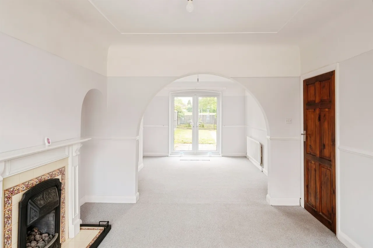 Teesdale Road, Wirral, photo 4