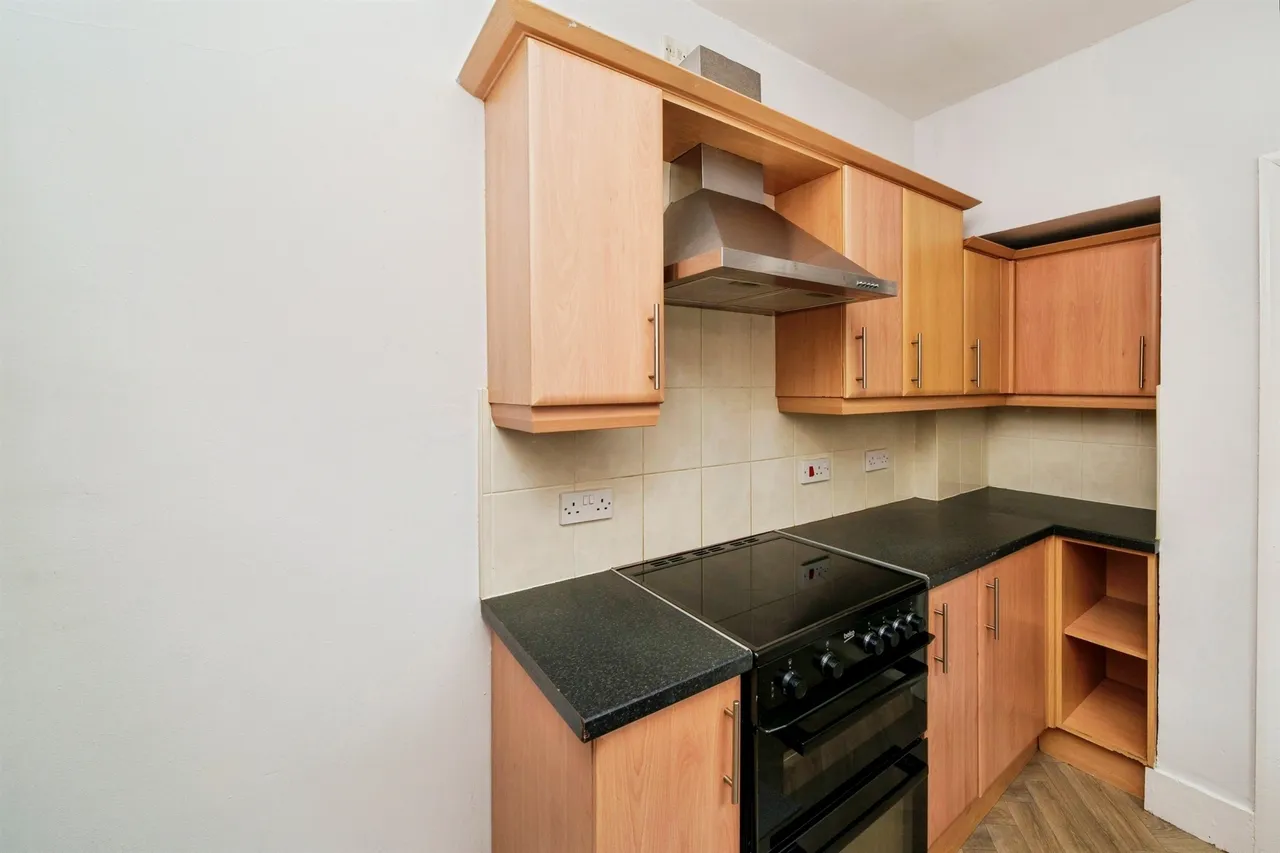 Teesdale Road, Wirral, photo 6
